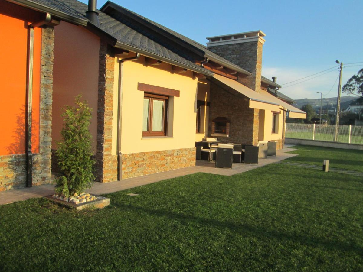 Apartamentos Fonte Villar Navia Esterno foto